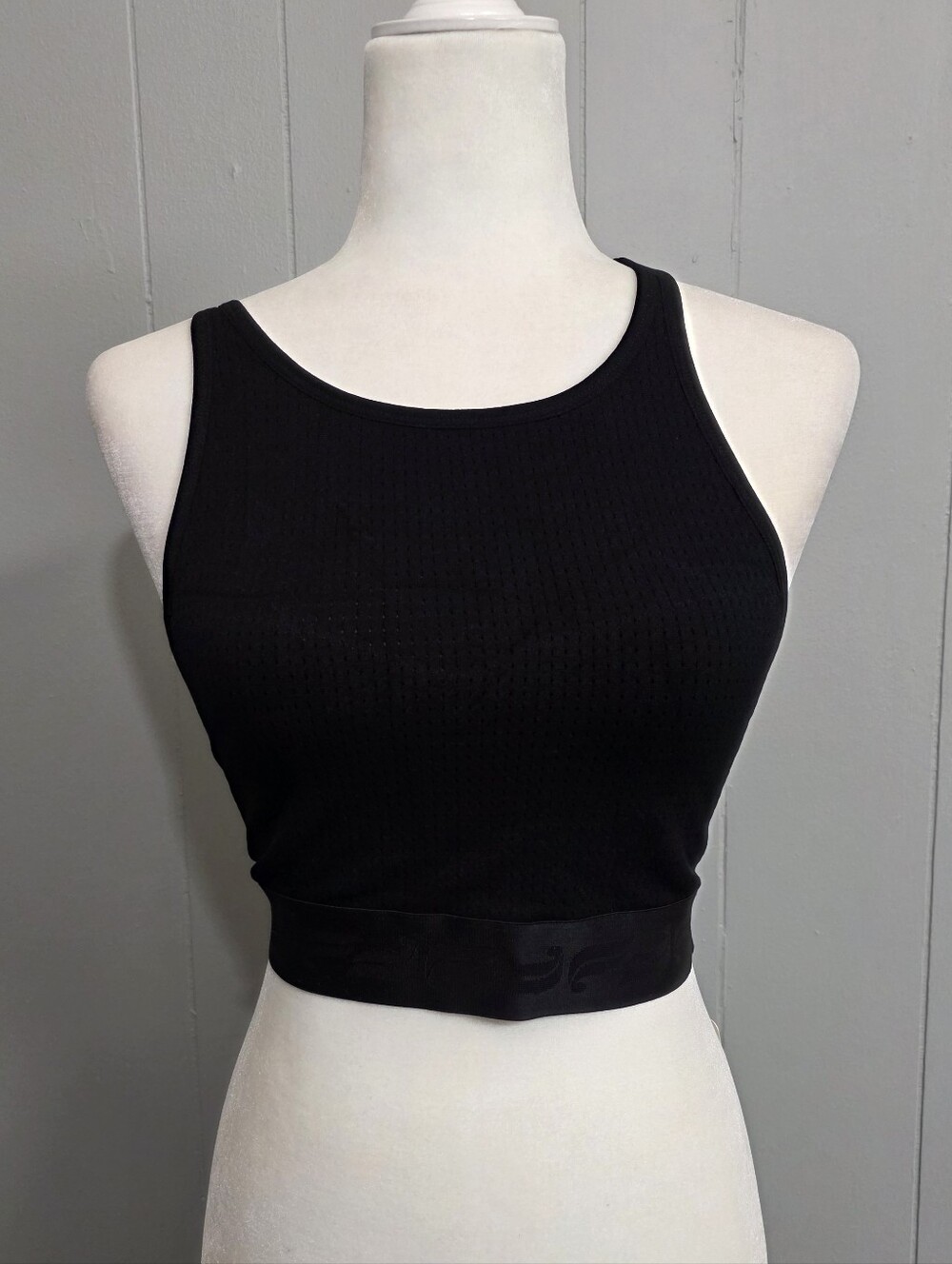 Fabletics Wren Sculptknit Black Sports Bra Size S